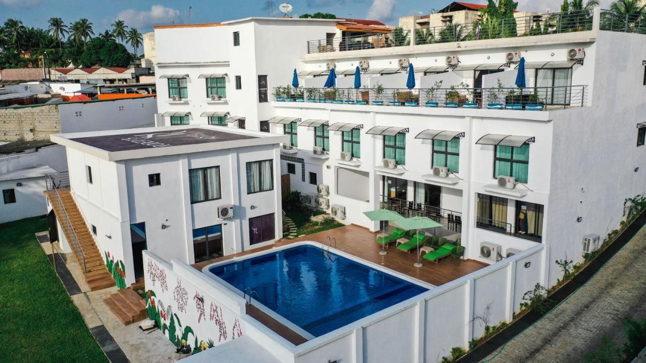 Robert'S Hotel Abidjan Exterior photo